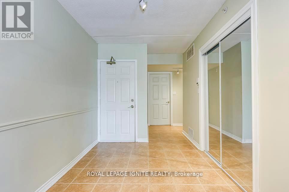 211 - 1820 Walkers Line, Burlington, Ontario  L7M 4V4 - Photo 6 - W12957706
