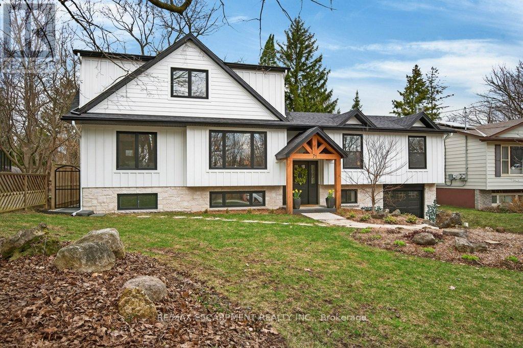 71 NELSON STREET, Hamilton, Ontario