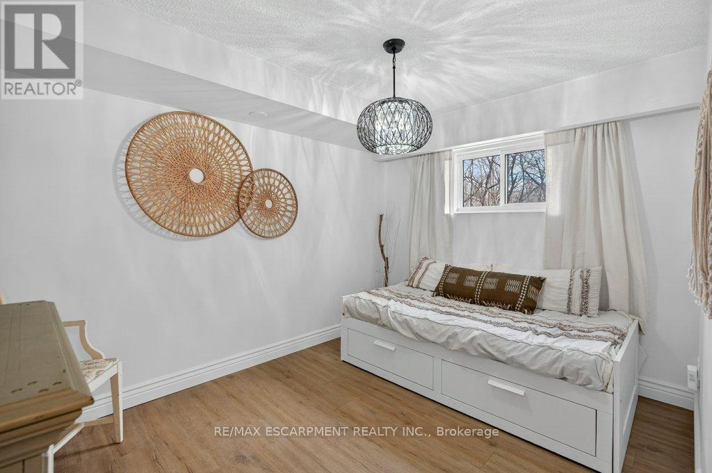 71 Nelson Street, Hamilton, Ontario  L0R 2H0 - Photo 36 - X12957656