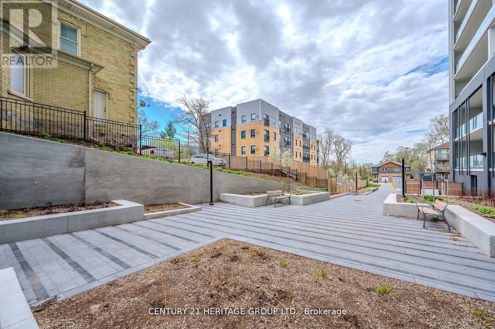 703 - 741 King Street W, Kitchener, Ontario  N2G 1E5 - Photo 32 - X12957676