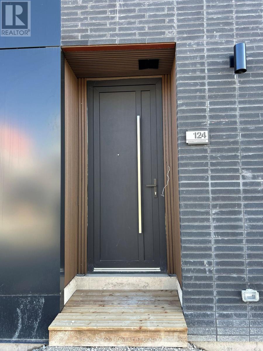 124 Everett Common, St. Catharines, Ontario  L2P 0G8 - Photo 2 - X12957700