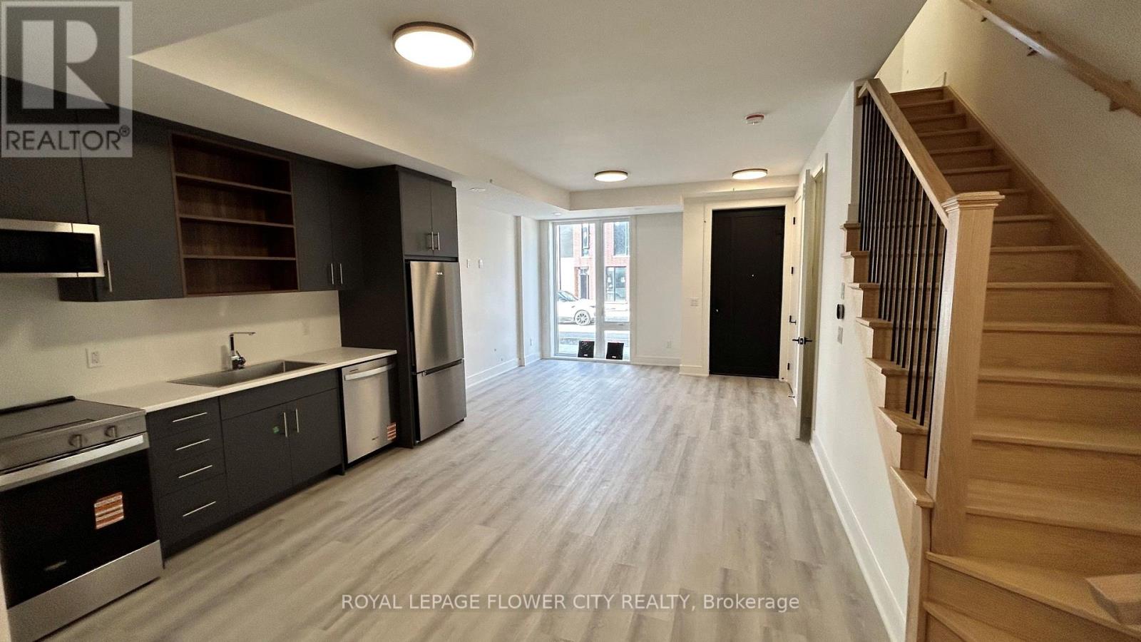 124 Everett Common, St. Catharines, Ontario  L2P 0G8 - Photo 5 - X12957700