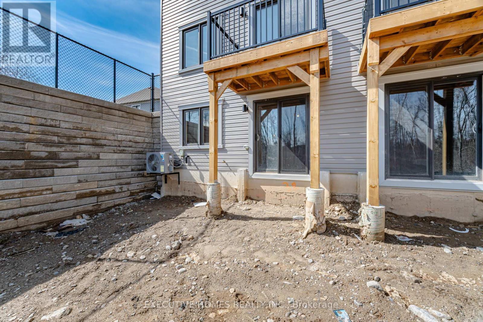 48 Aurora Common, Cambridge, Ontario  N1R 5S2 - Photo 47 - X12957710