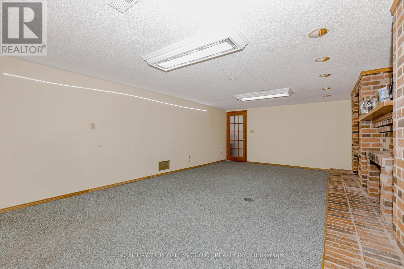 20 Normajean Avenue, Hamilton, Ontario  L8W 1S2 - Photo 41 - X12957726