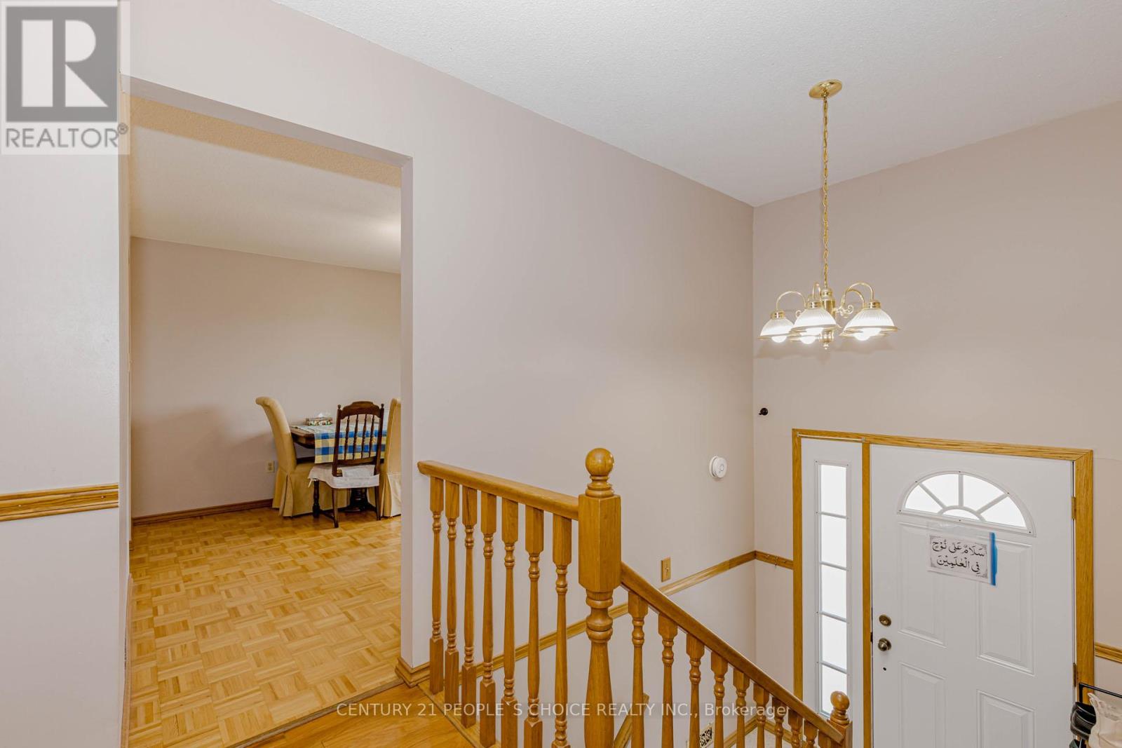 20 Normajean Avenue, Hamilton, Ontario  L8W 1S2 - Photo 7 - X12957726