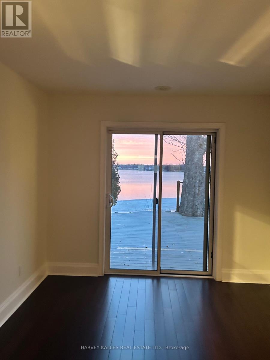 8 Oak Drive, Puslinch, Ontario  N0B 2J0 - Photo 44 - X12478056