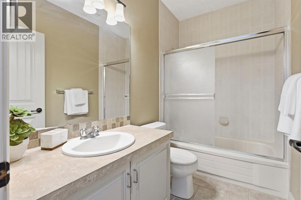 54 Edgeland Close Nw, Calgary, Alberta  T3A 3B1 - Photo 30 - A2290490