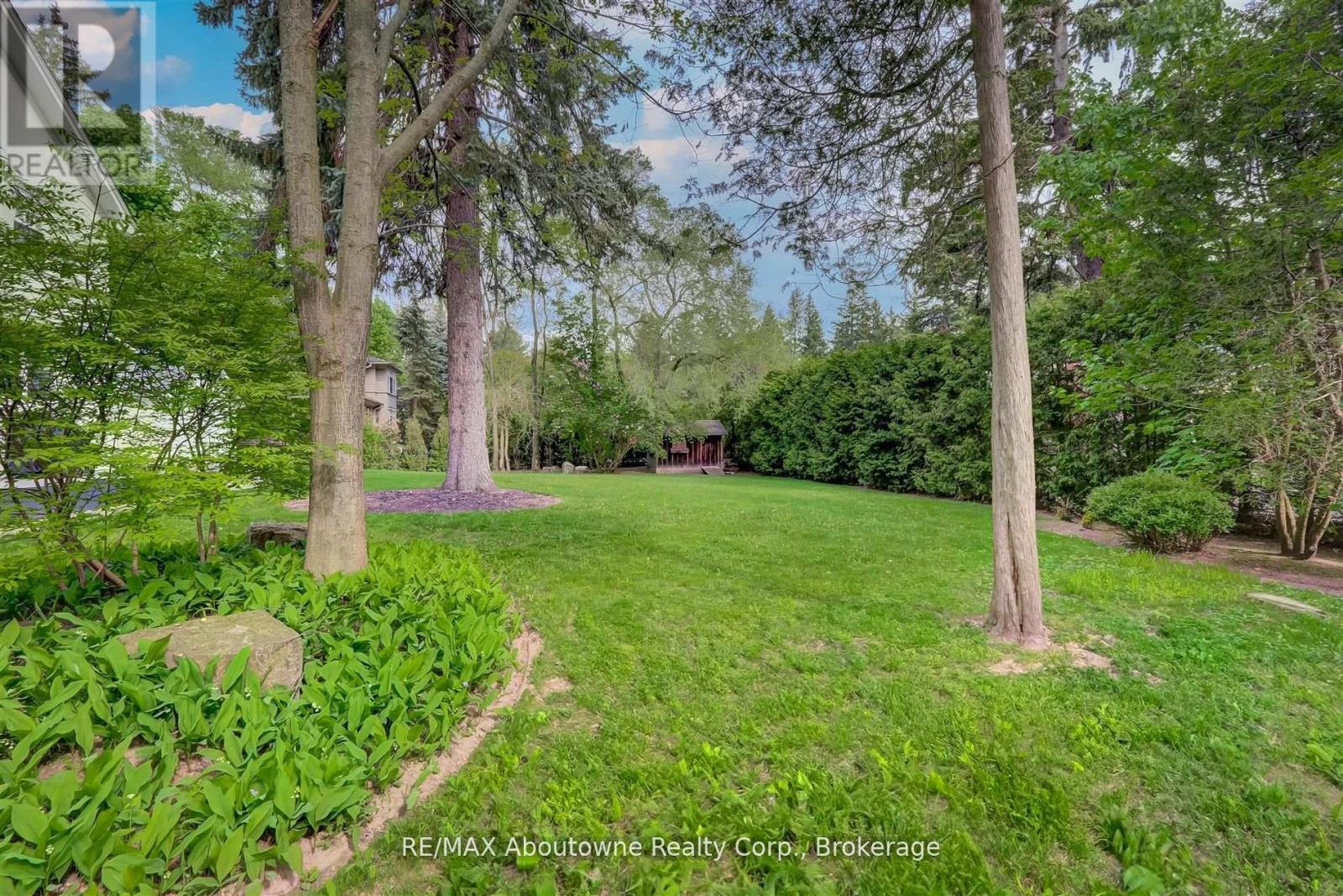 317 Gloucester Avenue, Oakville, Ontario  L6J 3W8 - Photo 37 - W12957746