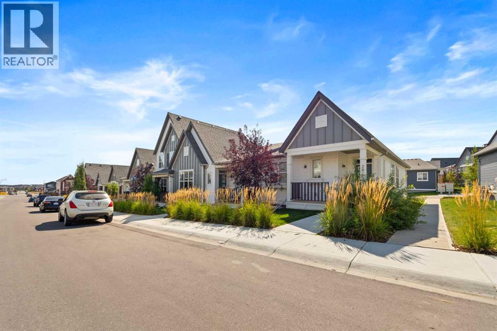 273 Lucas Avenue NW, Calgary, Alberta  T3P 1S3 - Photo 5 - A2295469