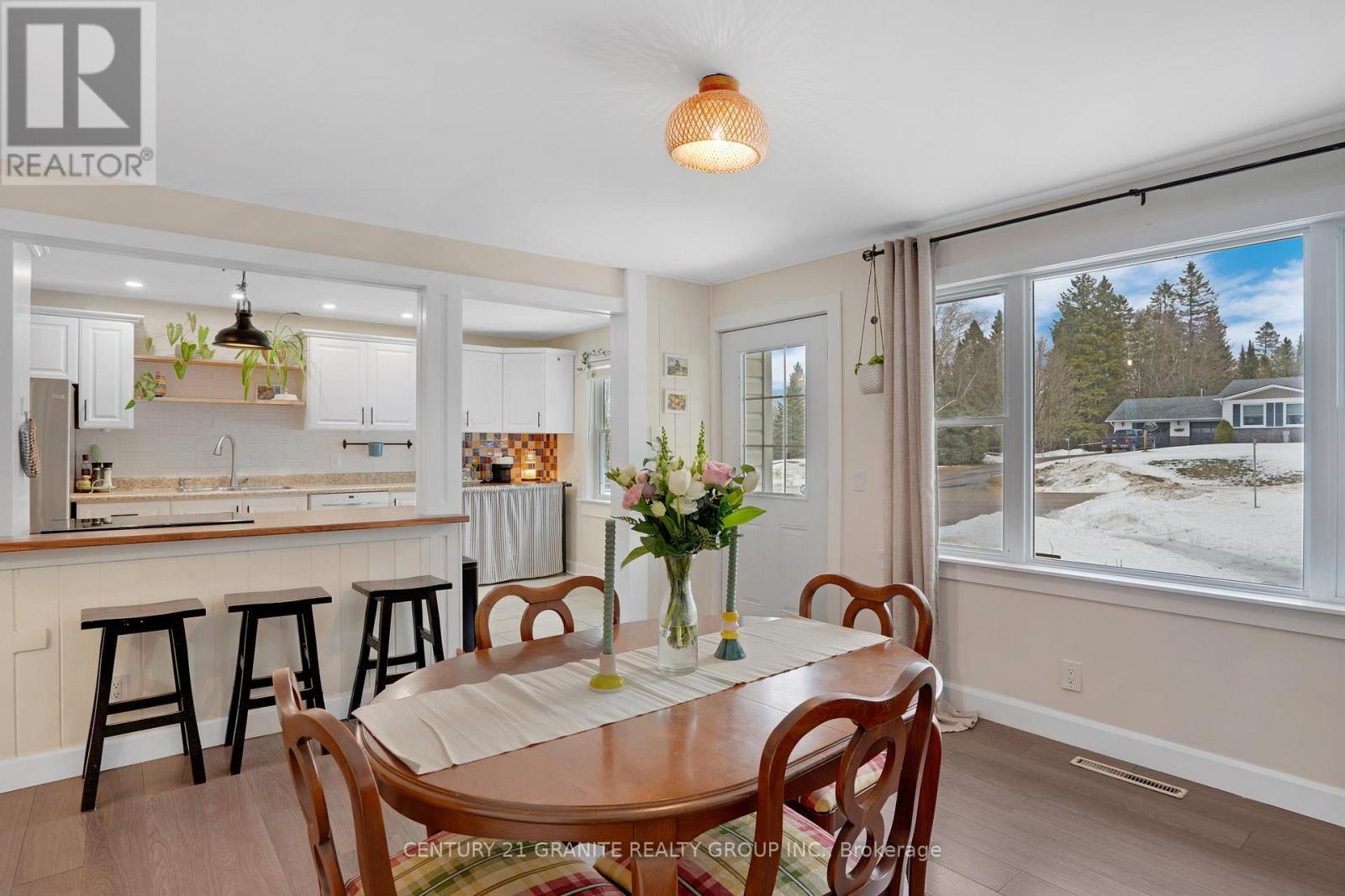 80 Paradise Road, South Algonquin, Ontario  K0J 2M0 - Photo 13 - X12957736