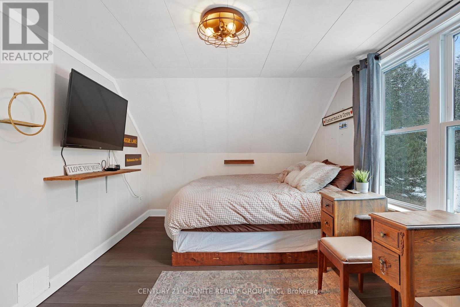 80 Paradise Road, South Algonquin, Ontario  K0J 2M0 - Photo 21 - X12957736