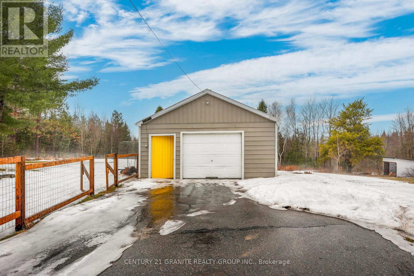 80 Paradise Road, South Algonquin, Ontario  K0J 2M0 - Photo 27 - X12957736