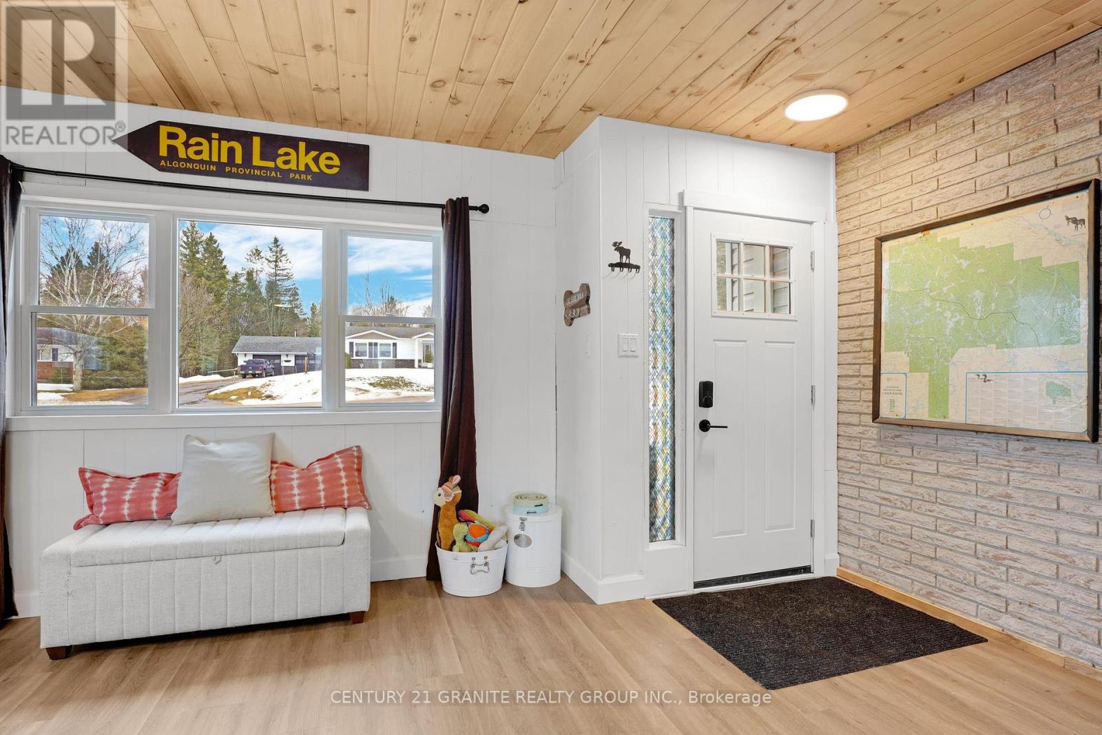 80 Paradise Road, South Algonquin, Ontario  K0J 2M0 - Photo 8 - X12957736