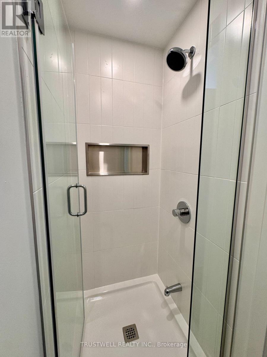 330 - 30 Dreamers Way, Toronto, Ontario  M5A 0Y7 - Photo 8 - C12957744