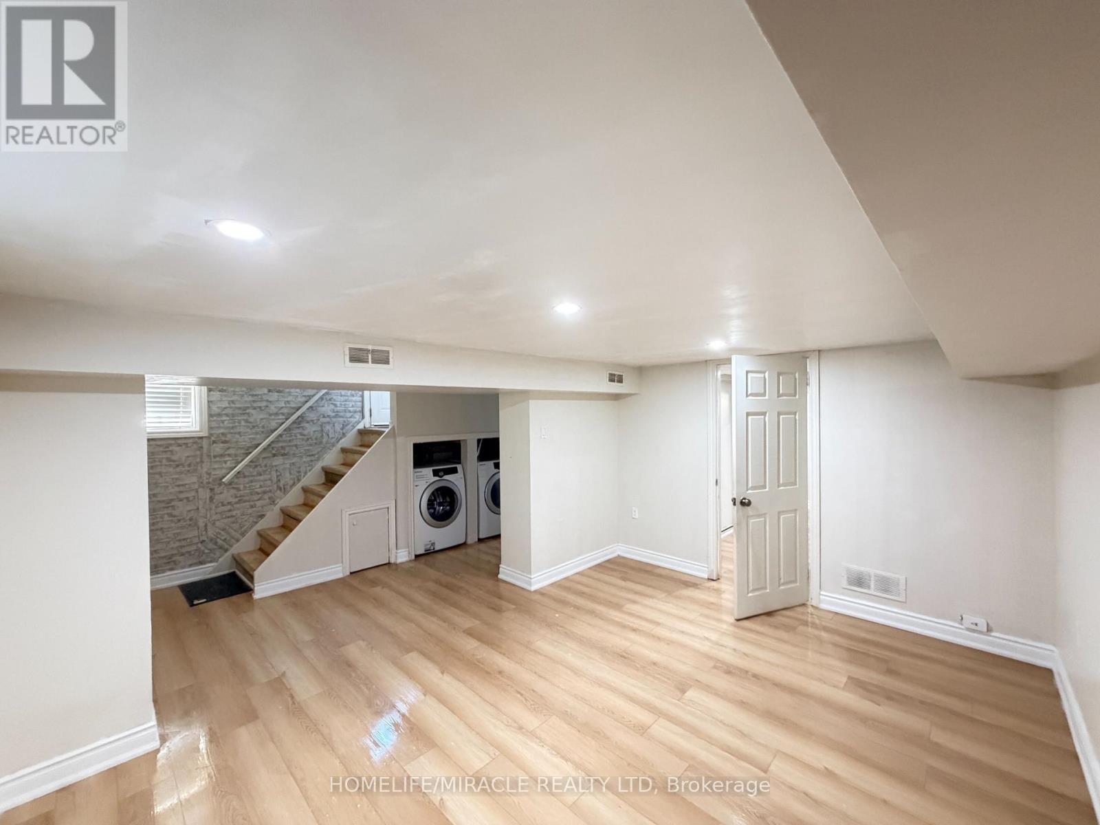 12 Roselm Road, Toronto, Ontario  M1R 3Y6 - Photo 15 - E12957732