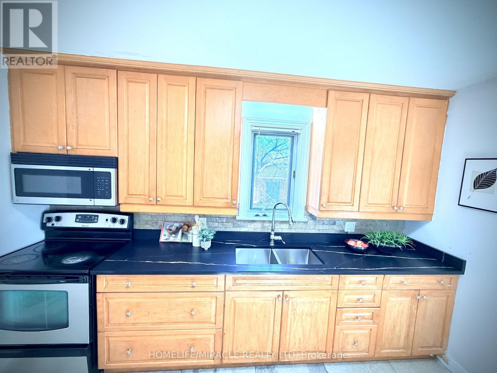 12 Roselm Road, Toronto, Ontario  M1R 3Y6 - Photo 6 - E12957732