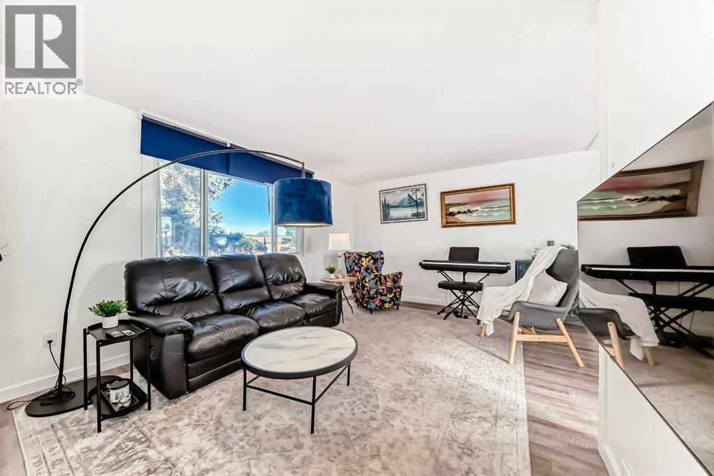 5903 4 Avenue NE, Calgary, Alberta  T2A 3Y1 - Photo 3 - A2285461