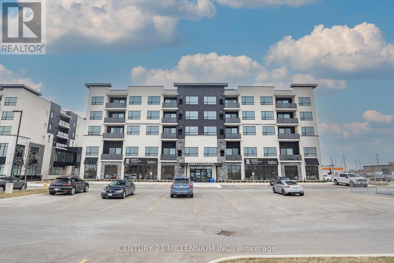 403 - 300B ON THE FOURTH AVENUE N, St. Catharines, Ontario