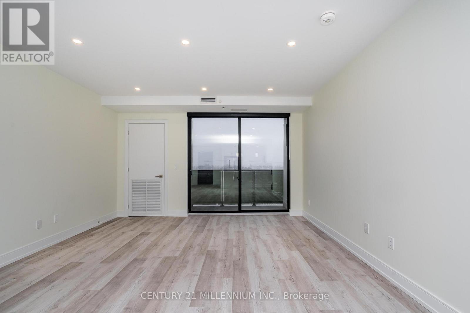 403 - 300b On The Fourth Avenue N, St. Catharines, Ontario  L2S 0E6 - Photo 16 - X12957760