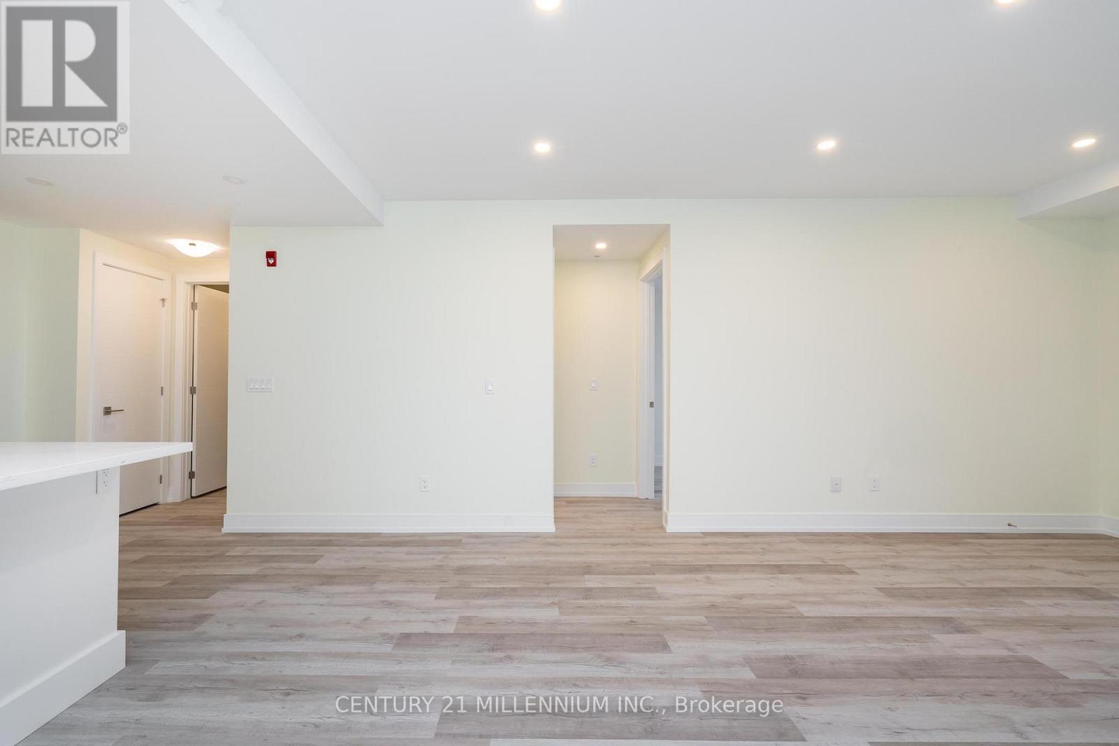 403 - 300b On The Fourth Avenue N, St. Catharines, Ontario  L2S 0E6 - Photo 17 - X12957760