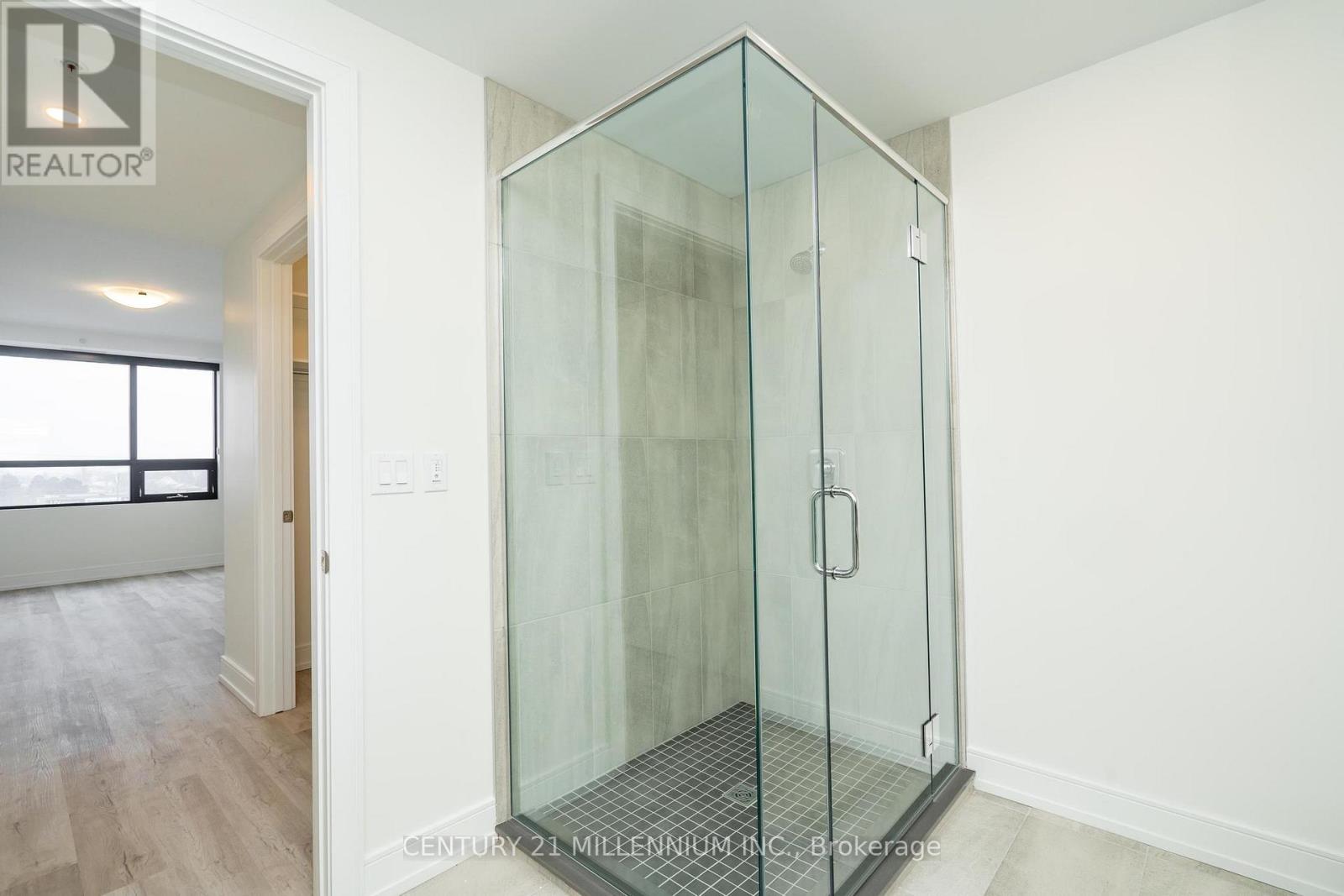 403 - 300b On The Fourth Avenue N, St. Catharines, Ontario  L2S 0E6 - Photo 32 - X12957760