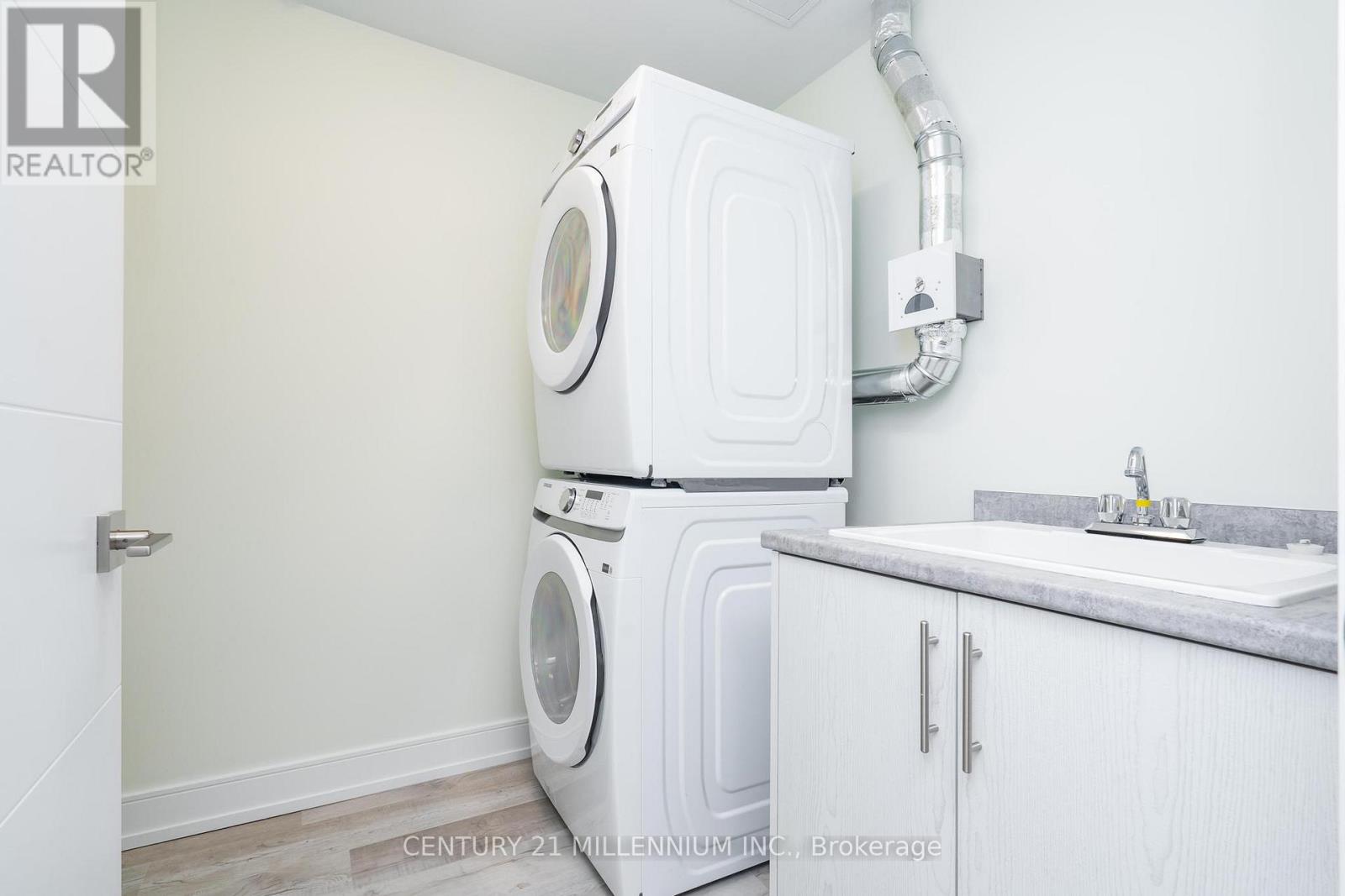 403 - 300b On The Fourth Avenue N, St. Catharines, Ontario  L2S 0E6 - Photo 9 - X12957760