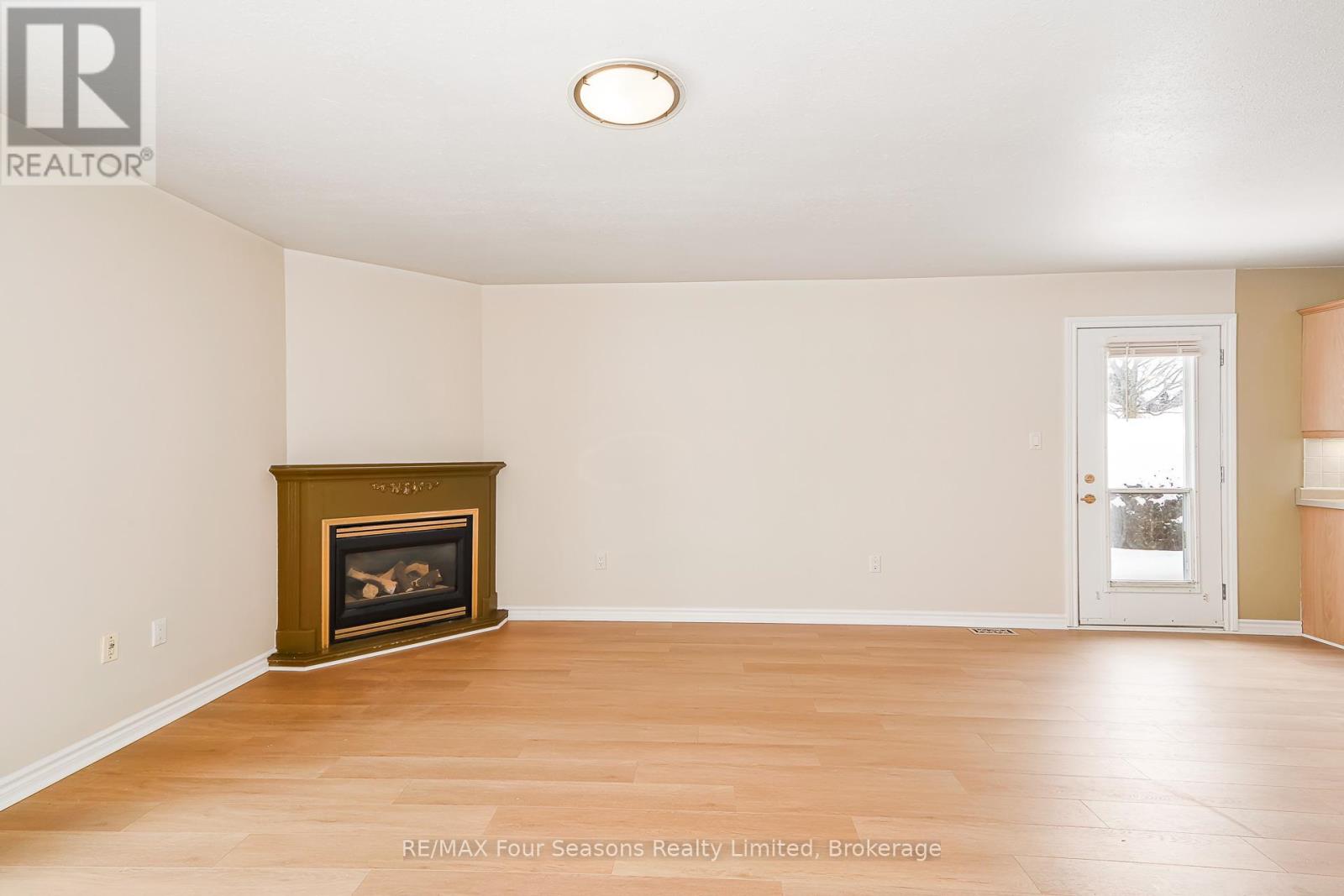 1 - 275 Huron Street, Clearview, Ontario  L0M 1S0 - Photo 13 - S12832718