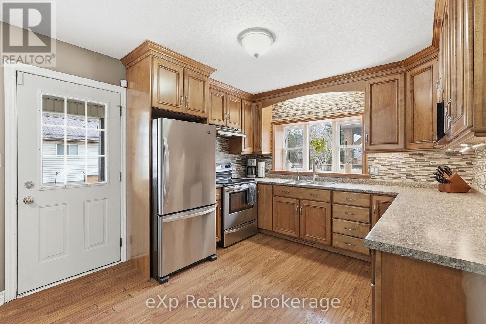 65 Elora Street N, Minto, Ontario  N0G 1M0 - Photo 17 - X12502924