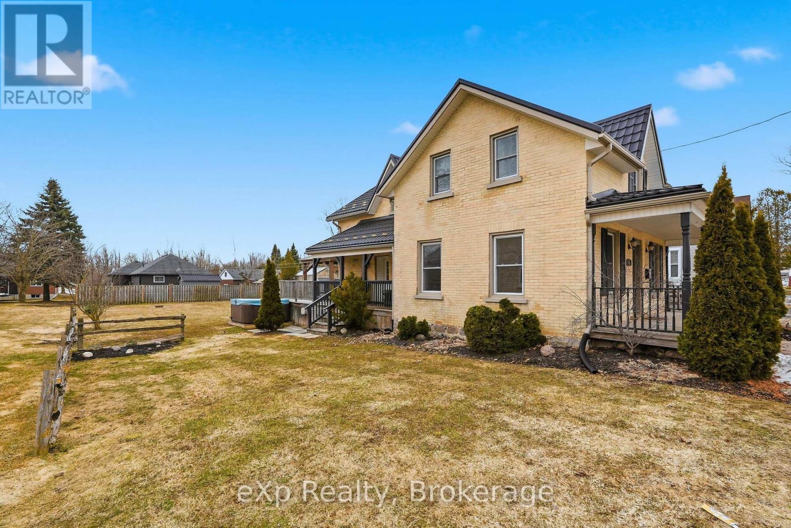 65 Elora Street N, Minto, Ontario  N0G 1M0 - Photo 6 - X12502924