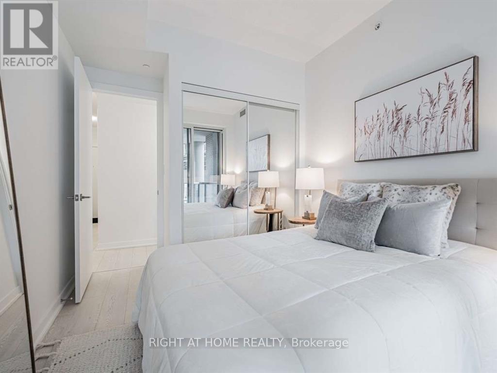 305 - 20 Bruyeres Mews, Toronto, Ontario M5V 0G8 - Photo 18 - C12842114