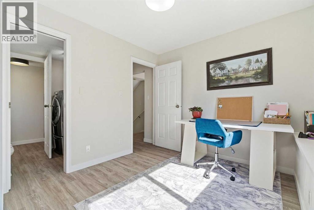 7 Woodmont Rise SW, Calgary, Alberta  T2W 4L4 - Photo 30 - A2298701