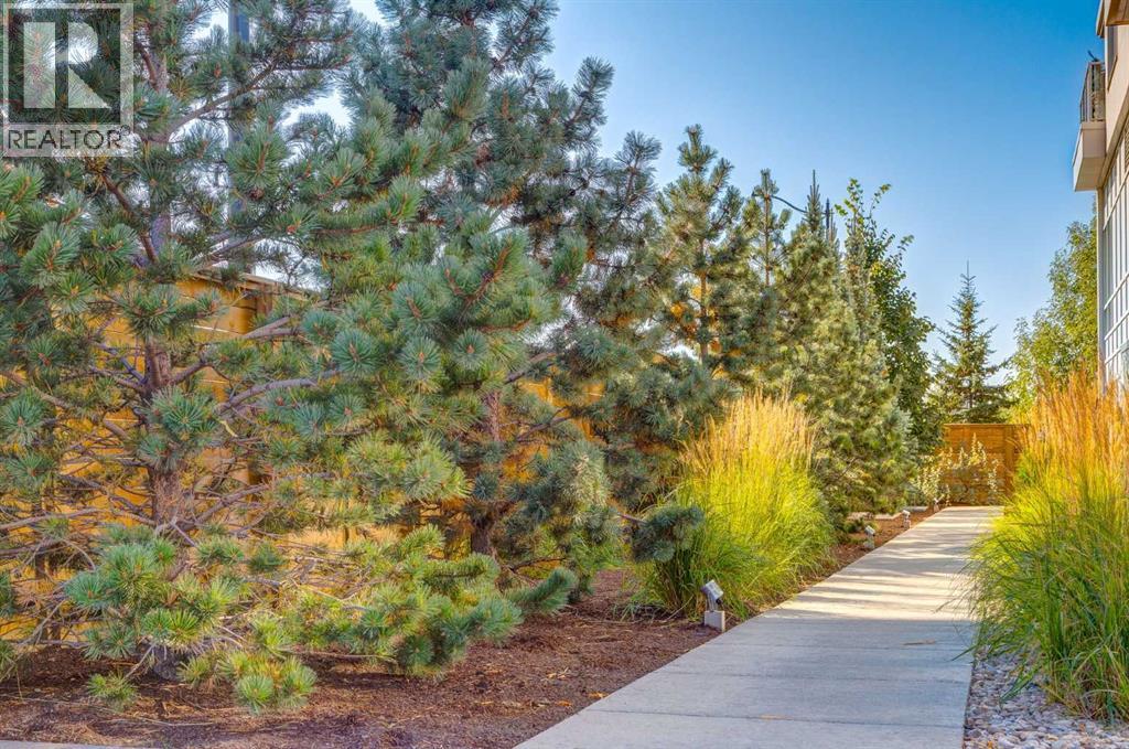 110, 8445 Broadcast Avenue SW, Calgary, Alberta  T3H 4C7 - Photo 8 - A2256289