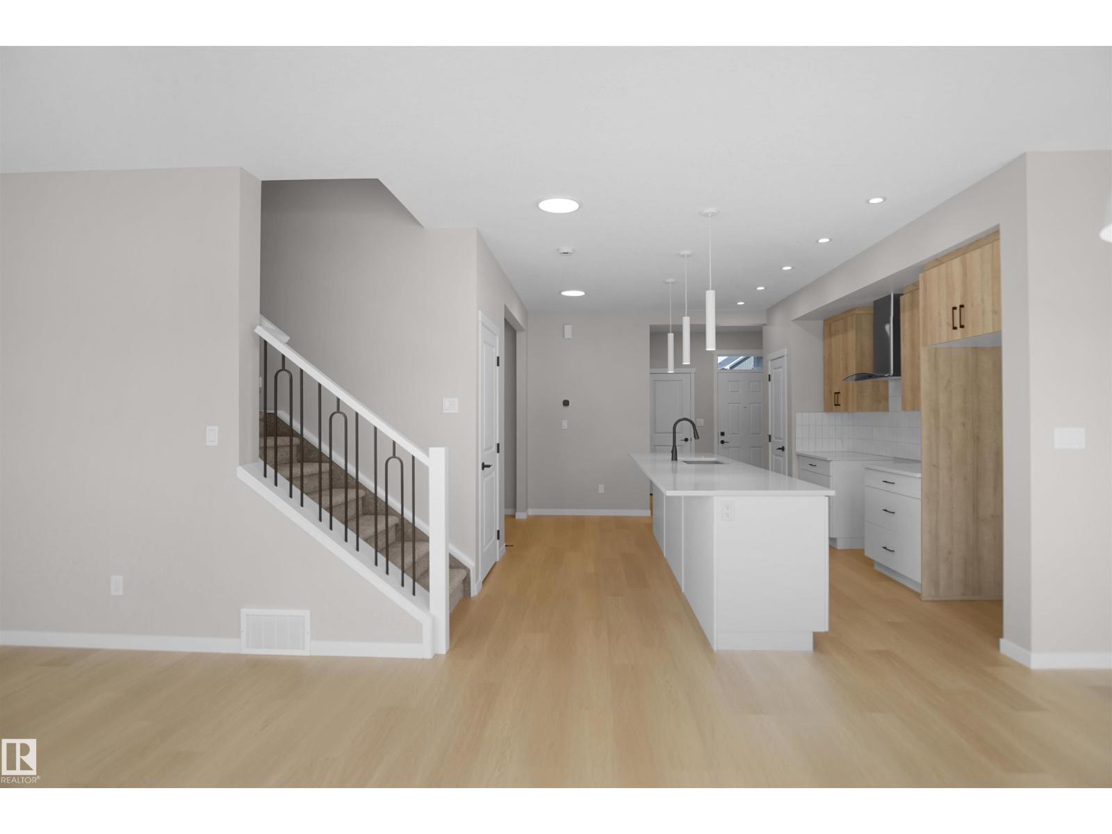 7113 51 Av, Beaumont, Alberta  T4X 3E5 - Photo 4 - E4480629