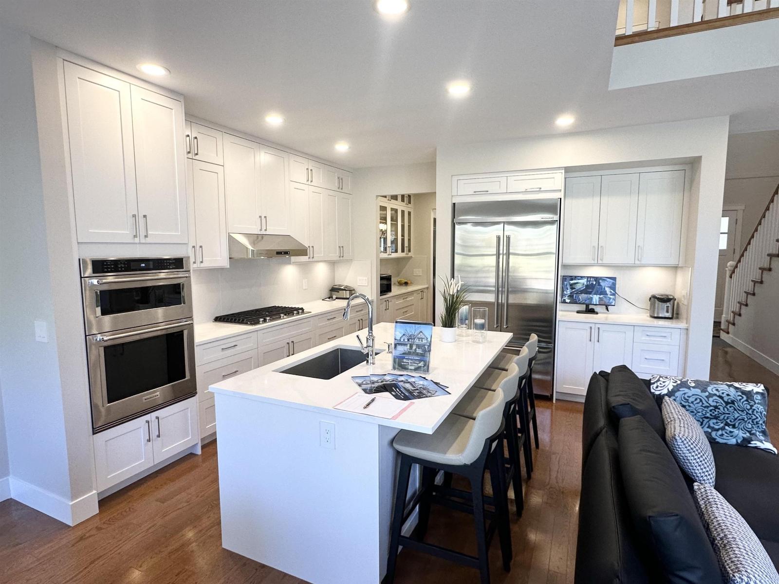 3670 142 Street, Surrey, British Columbia  V4P 0C2 - Photo 3 - R3104534