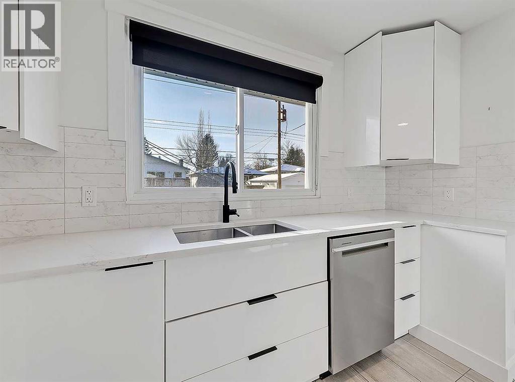 23 Cambrian Drive Nw, Calgary, Alberta  T2K 1P3 - Photo 16 - A2291878