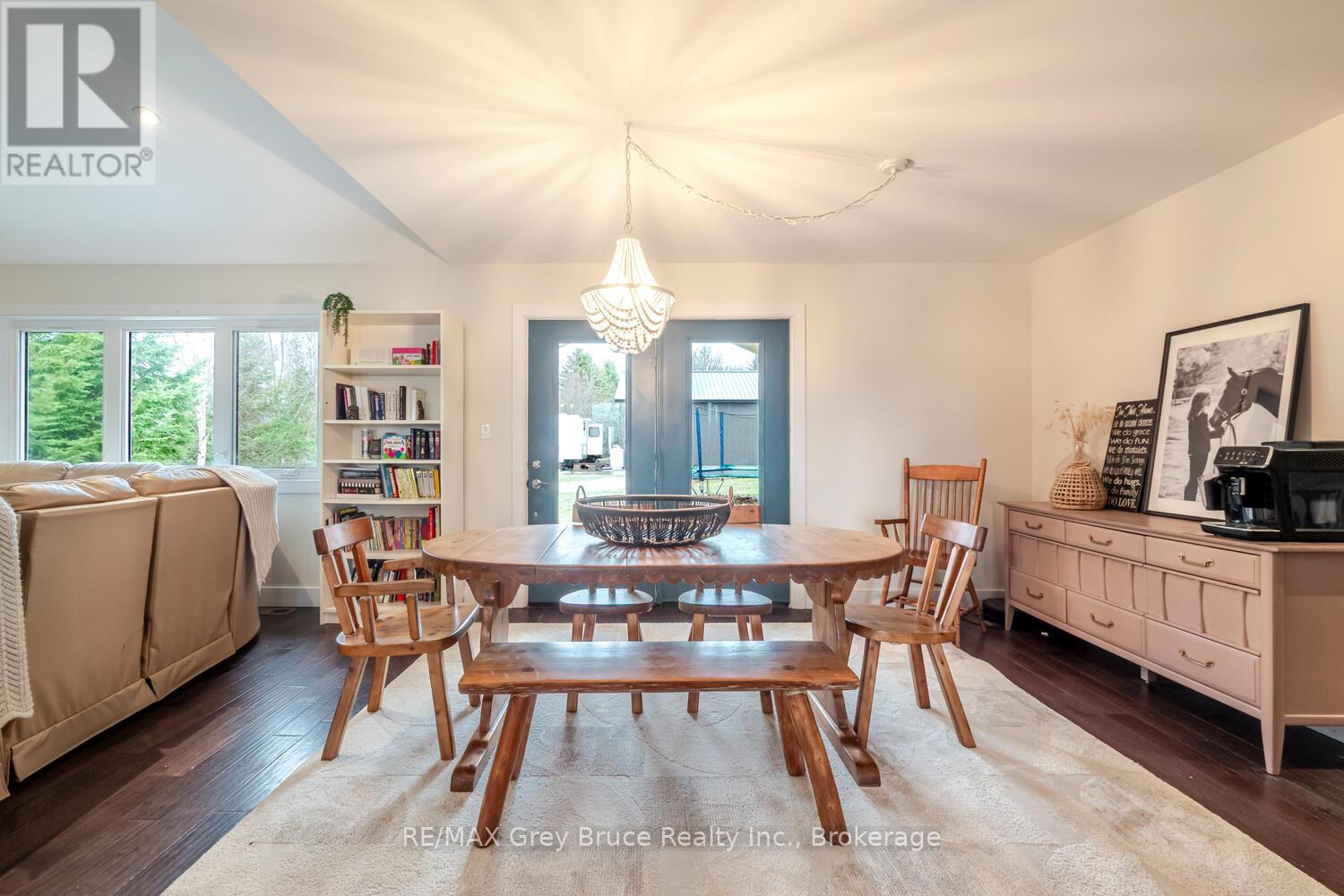 6 Point View Drive, Northern Bruce Peninsula, Ontario  N0H 1W0 - Photo 12 - X12957834