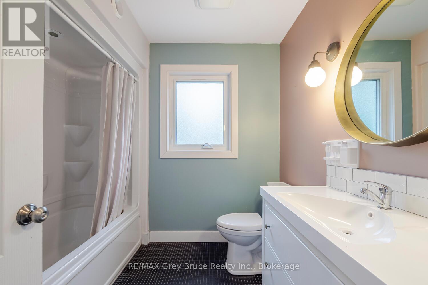 6 Point View Drive, Northern Bruce Peninsula, Ontario  N0H 1W0 - Photo 19 - X12957834