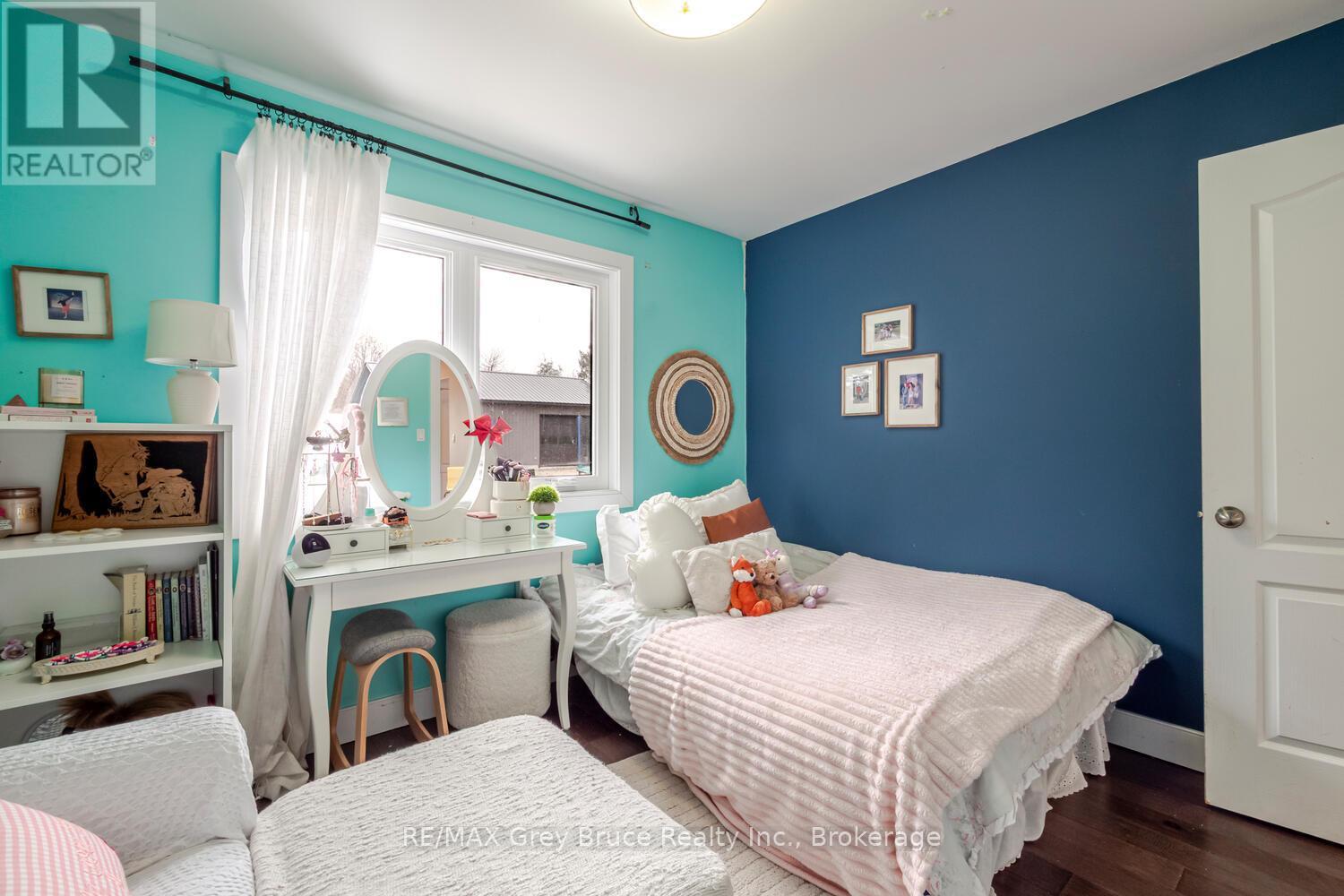 6 Point View Drive, Northern Bruce Peninsula, Ontario  N0H 1W0 - Photo 21 - X12957834