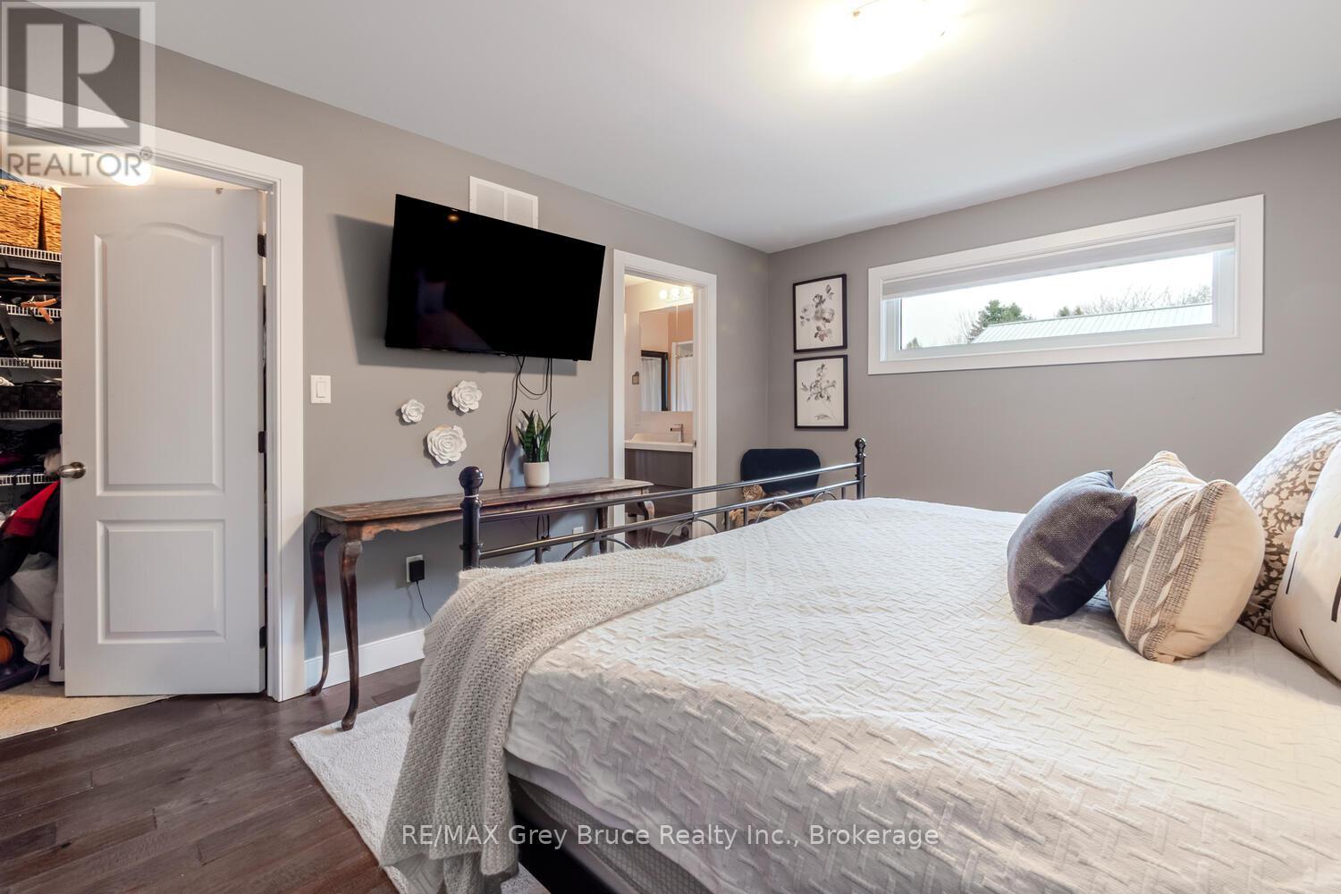 6 Point View Drive, Northern Bruce Peninsula, Ontario  N0H 1W0 - Photo 29 - X12957834