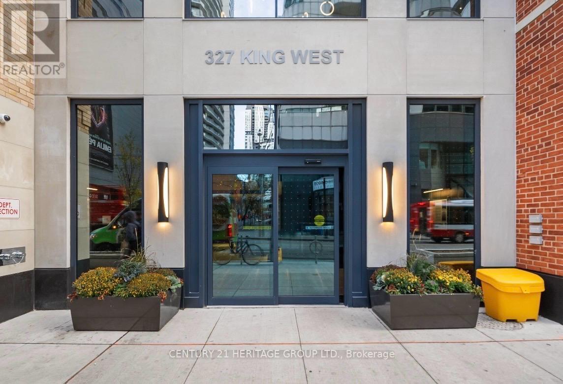 303 - 327 KING STREET W, Toronto, Ontario