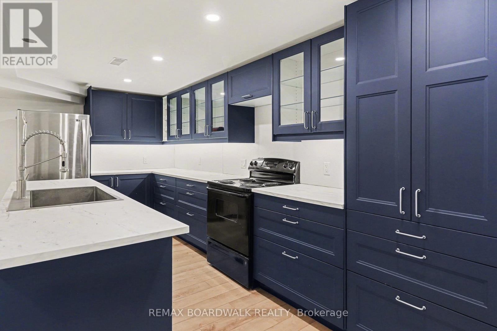 1399 Ellsworth Lane, Ottawa, Ontario  K4P 1N3 - Photo 6 - X12957840