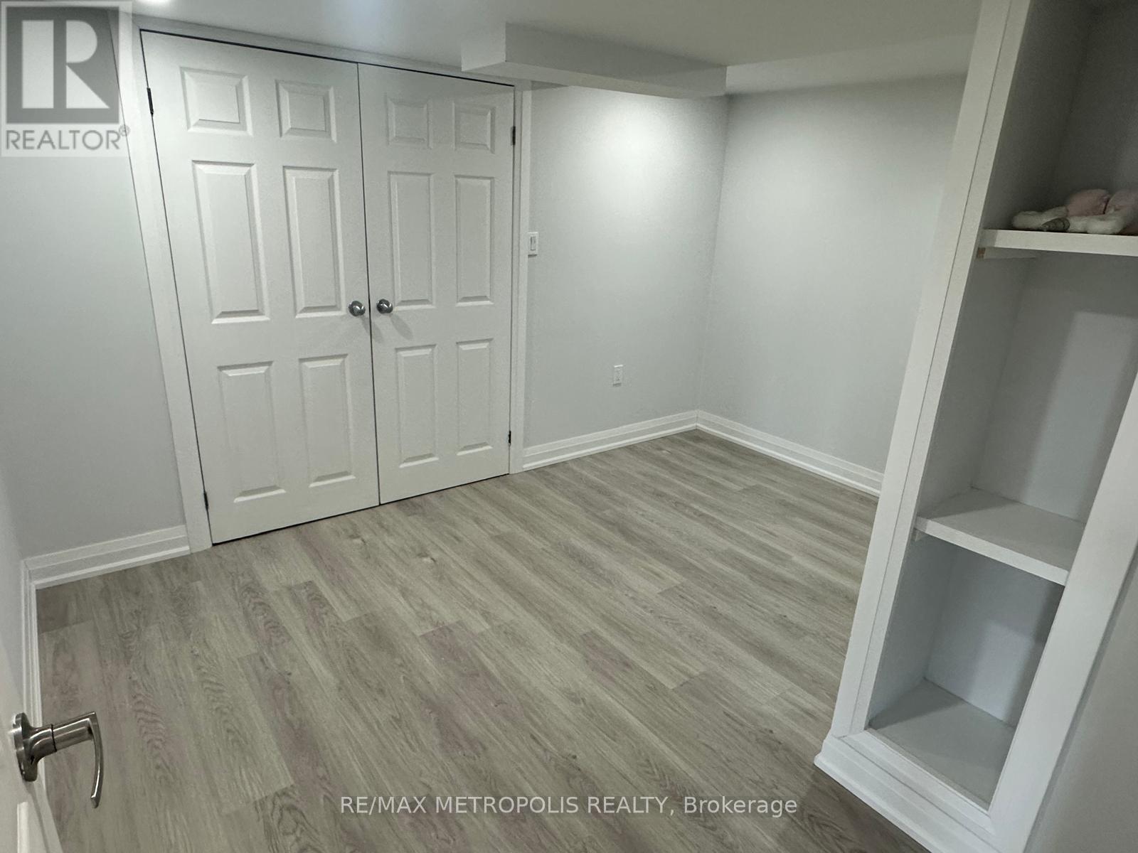 37 Bill Guy Drive, Georgina, Ontario  L4P 0H9 - Photo 6 - N12957776