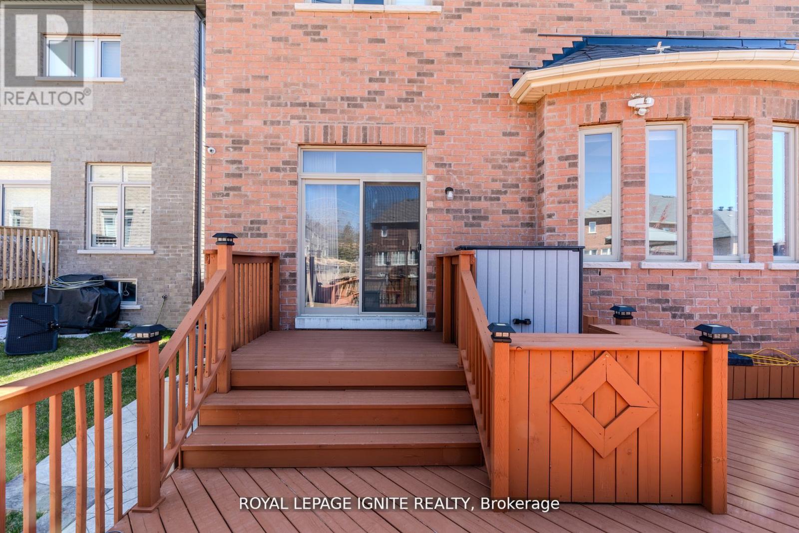 73 Kentwood Crescent, Markham, Ontario  L6B 0C4 - Photo 46 - N12957816