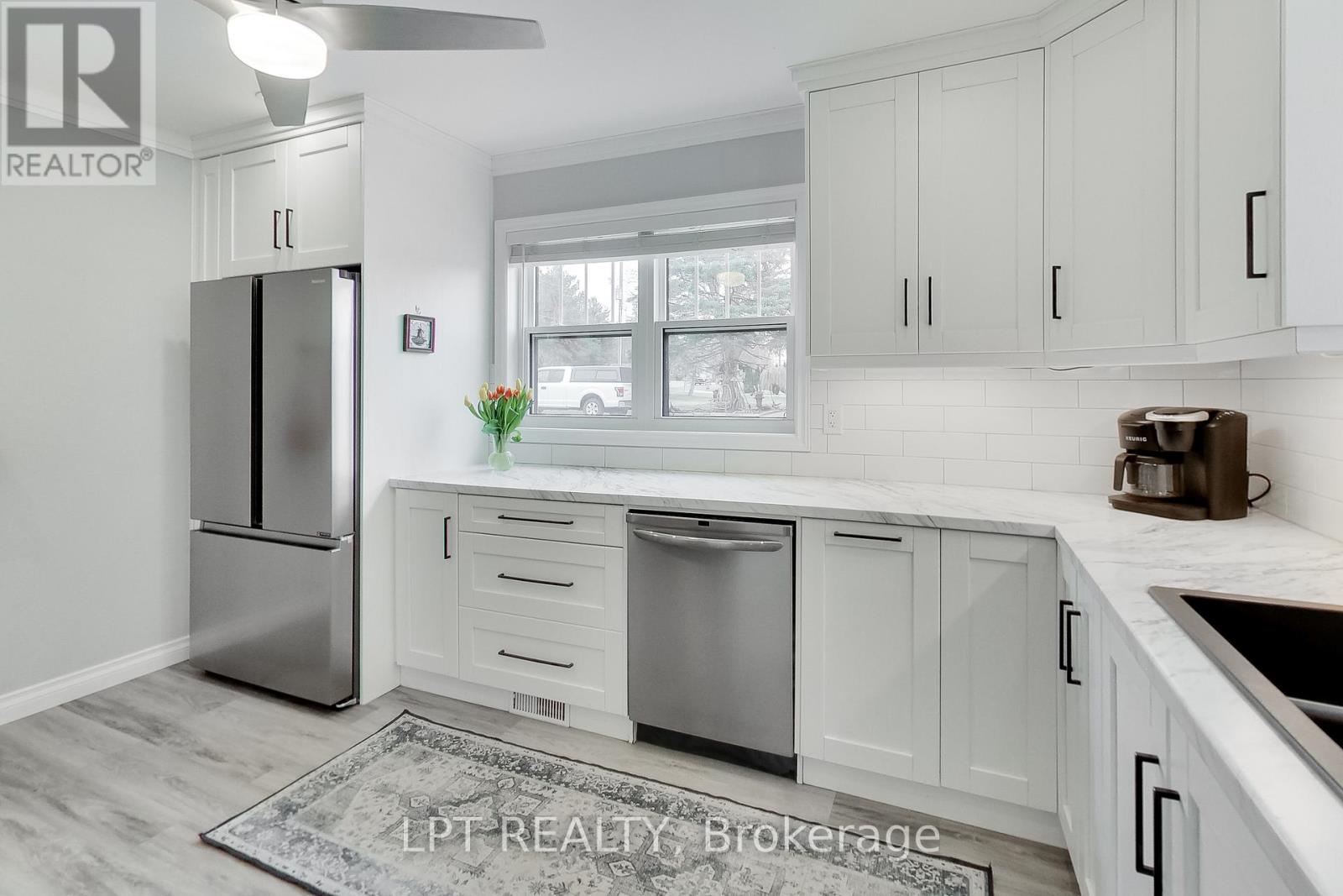 33 Ridge Road W, Oro-Medonte, Ontario  L0L 2E0 - Photo 7 - S12957792