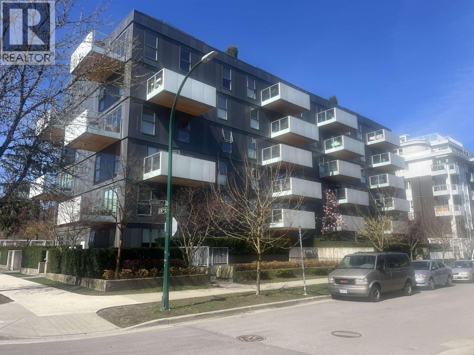 302 5089 QUEBEC STREET, Vancouver, British Columbia