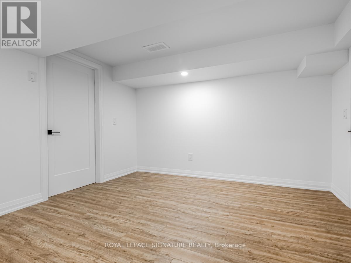 5502 Eaton Avenue, Burlington, Ontario  L7L 3S8 - Photo 32 - W12957782