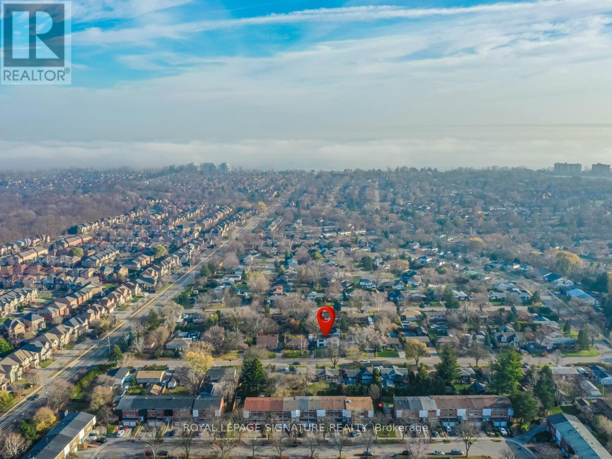 5502 Eaton Avenue, Burlington, Ontario  L7L 3S8 - Photo 48 - W12957782