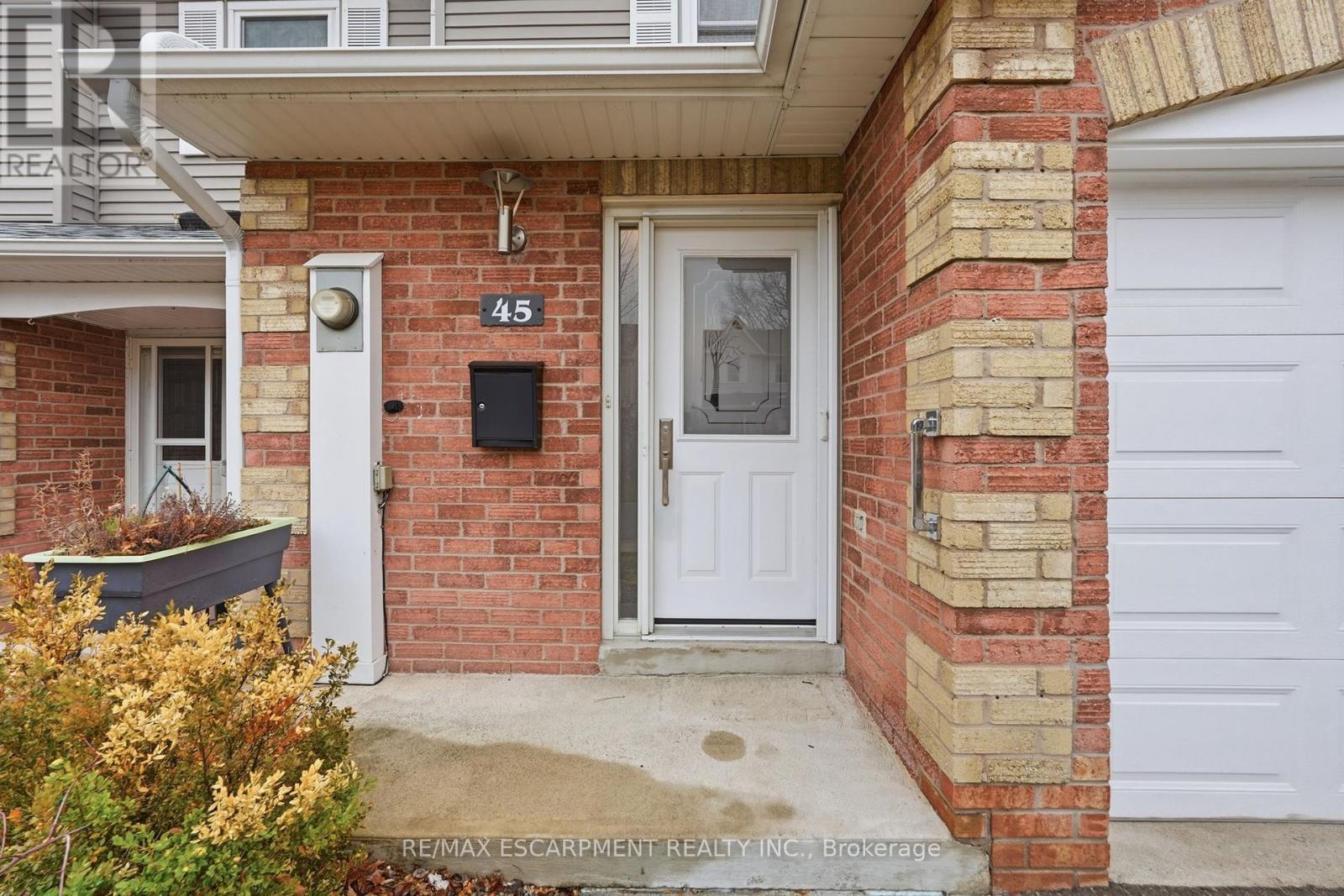 45 - 1228 Kirstie Court, Oakville, Ontario  L6H 5C4 - Photo 2 - W12957790
