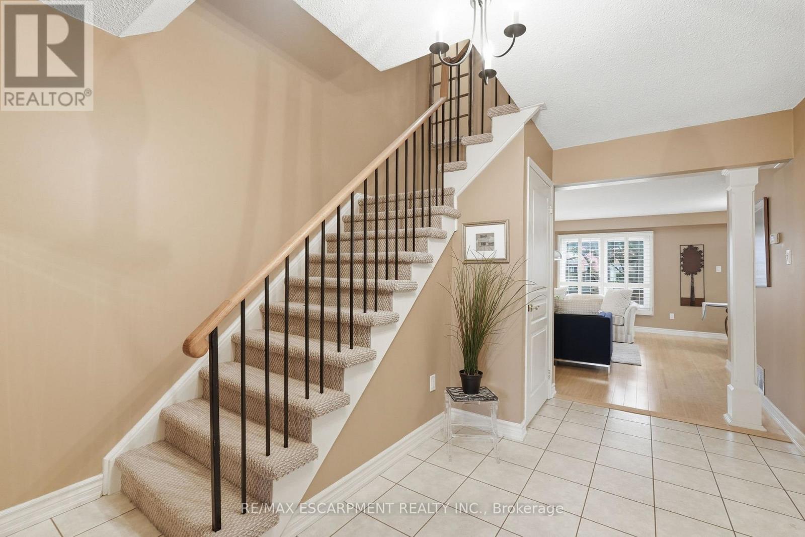 45 - 1228 Kirstie Court, Oakville, Ontario  L6H 5C4 - Photo 4 - W12957790