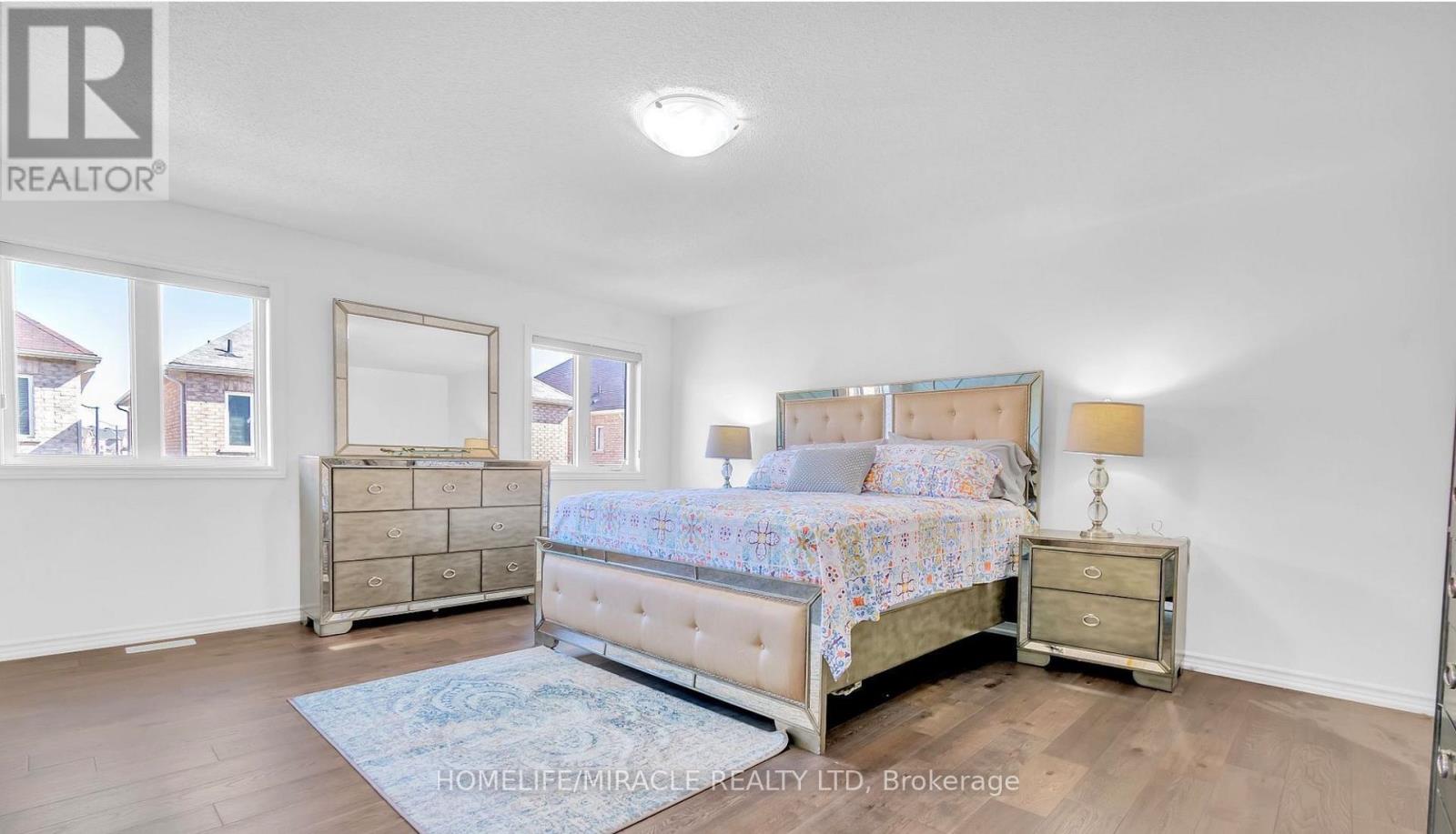 14 Canary Close, Brampton, Ontario  L6X 3A9 - Photo 7 - W12957822